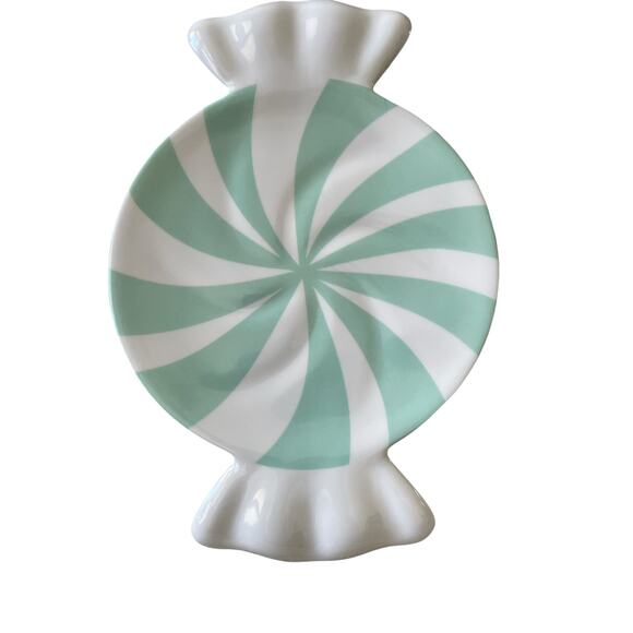 Peppermint Candy Shaped Appetizer Plate Set of 4 Holiday Mint & White Melamine - Picture 7 of 15